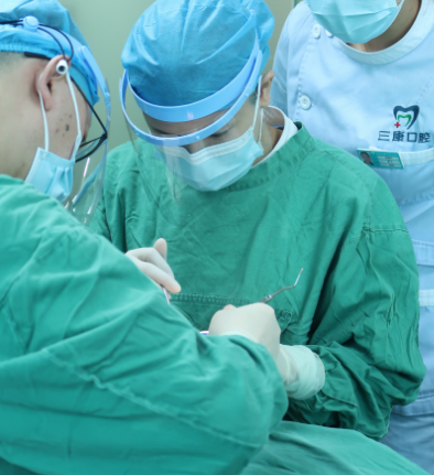 深圳维港口腔 深圳维港口腔