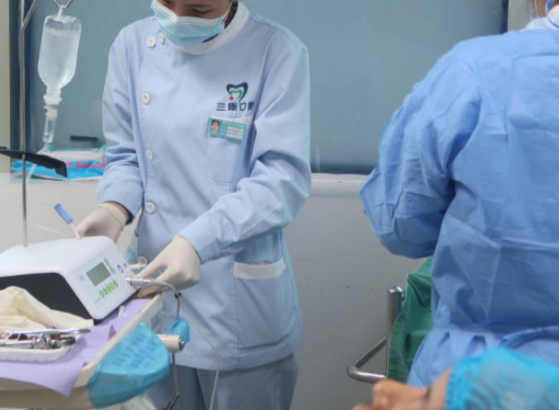 深圳维港口腔