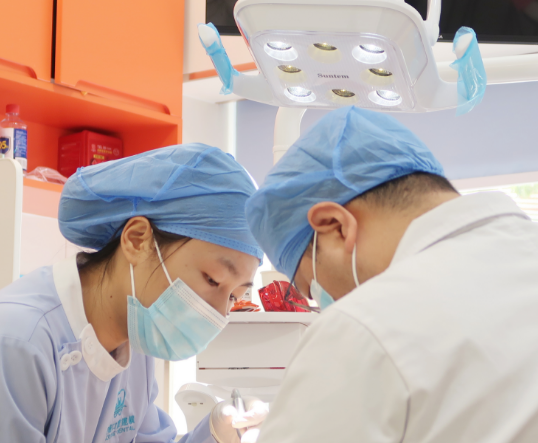 深圳维港口腔