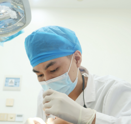 深圳维港口腔