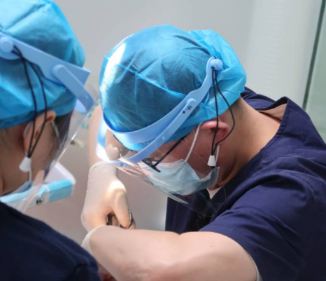 深圳维港口腔
