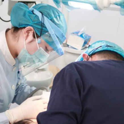 深圳维港口腔 深圳维港口腔