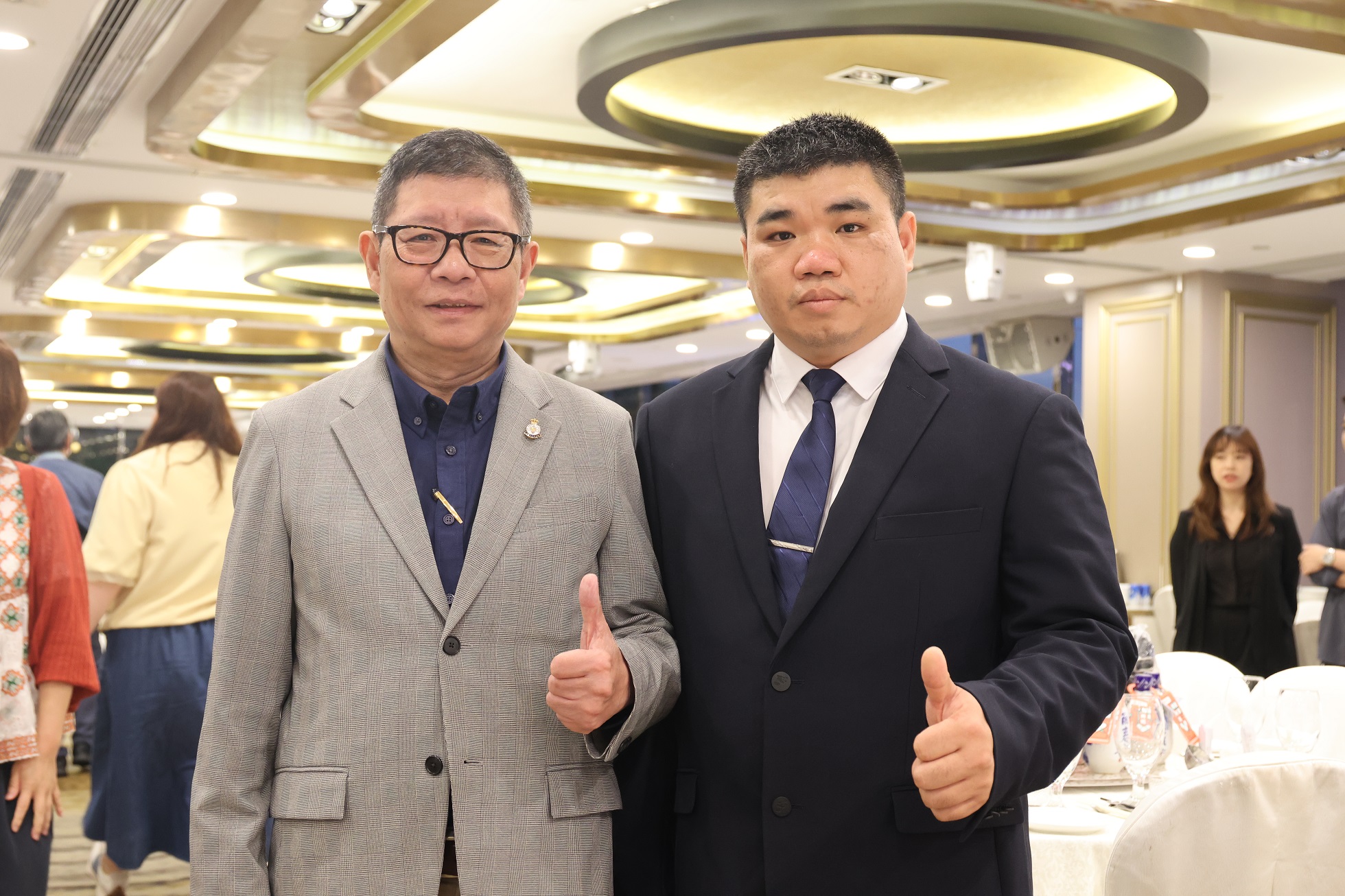 尹博士和維港口腔創始人