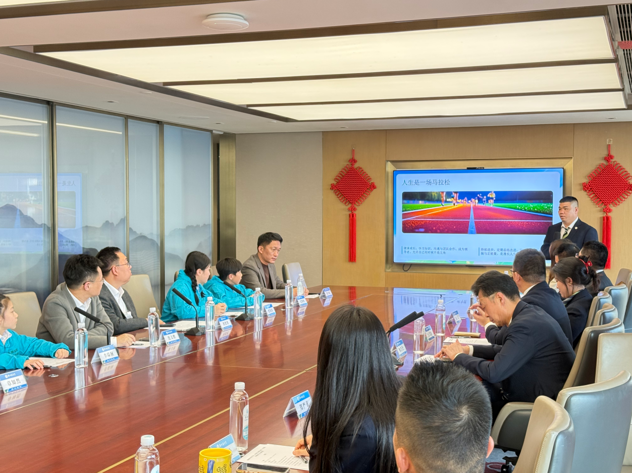 青年文化交流座談會 維港口腔鄭學長演講